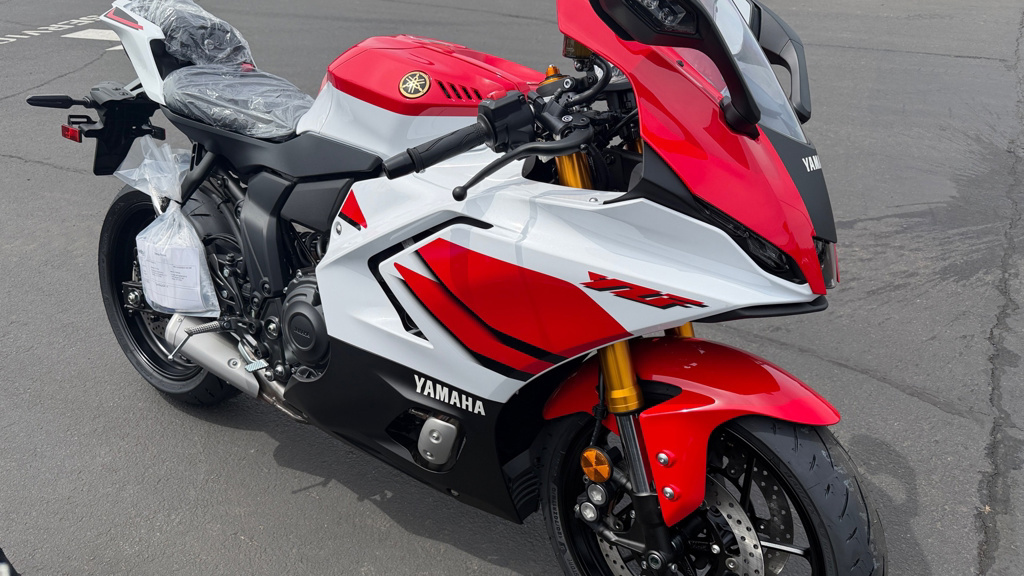 2026 Yamaha YZF R7 R7 in Sublimity, OR
