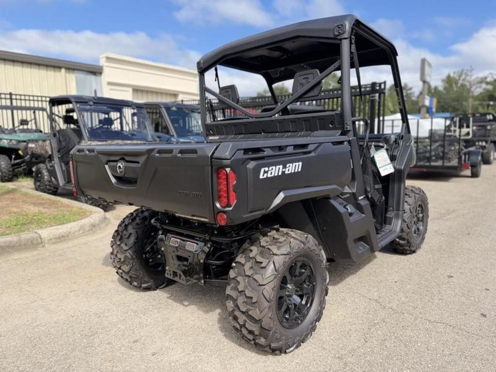 2026 Can-Am Defender DPS HD9 Compass Green in tallahassee FL