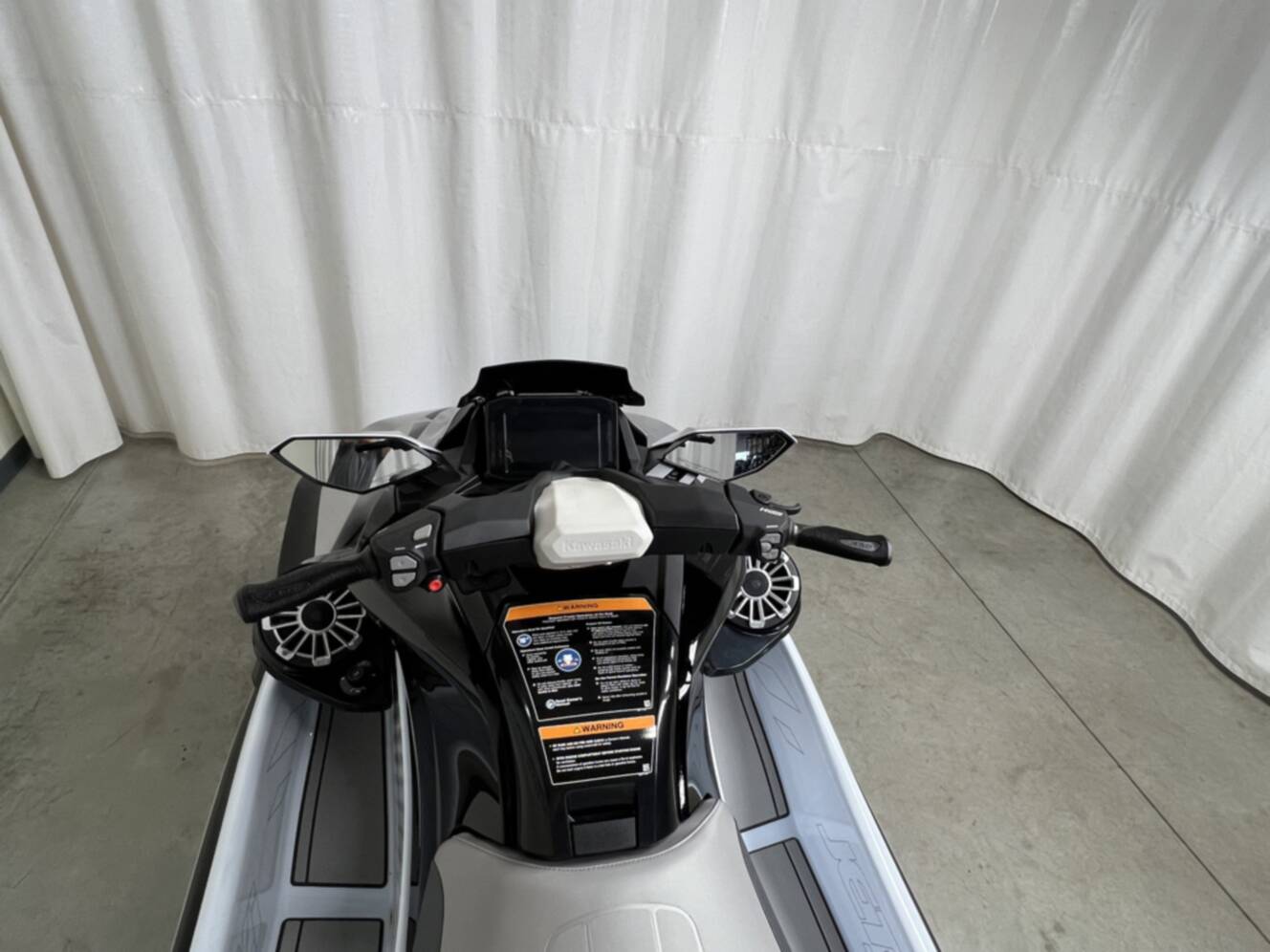 A photo of this 2026 Kawasaki Jet Ski STX 160LX (JN1500FTFNN)