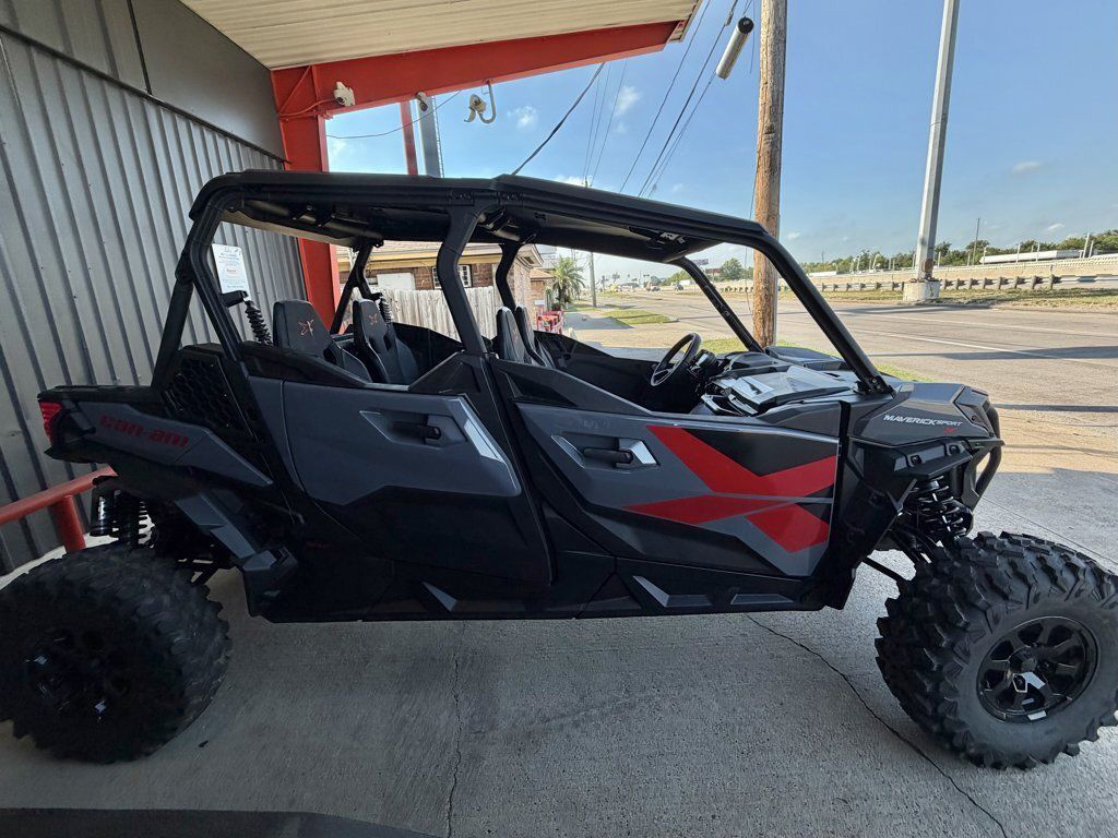 2027 Can-Am Maverick Sport MAX X 1000R in la marque TX