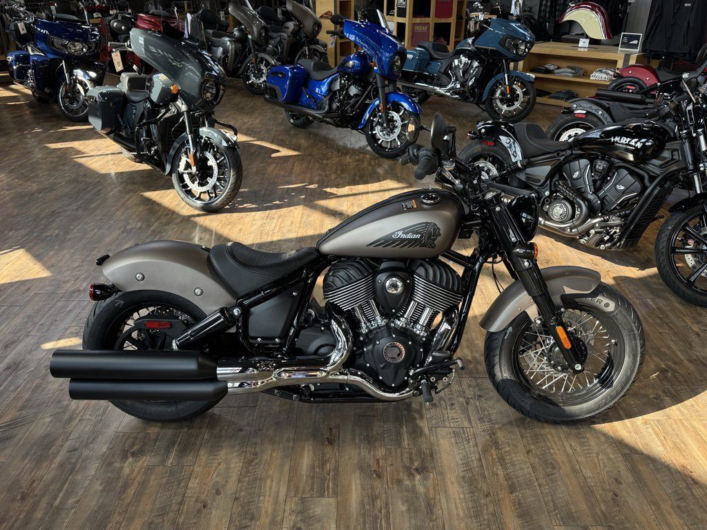 2025 Indian Chief Bobber Nara Bronze Smoke BASE in La Marque, TX