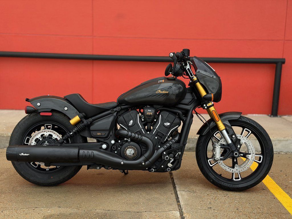 2026 Indian 101 Scout Black Crystal With Super Graphite BASE in La Marque, TX