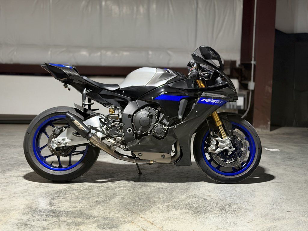 2023 Yamaha YZF R1M R1M in La Marque, TX