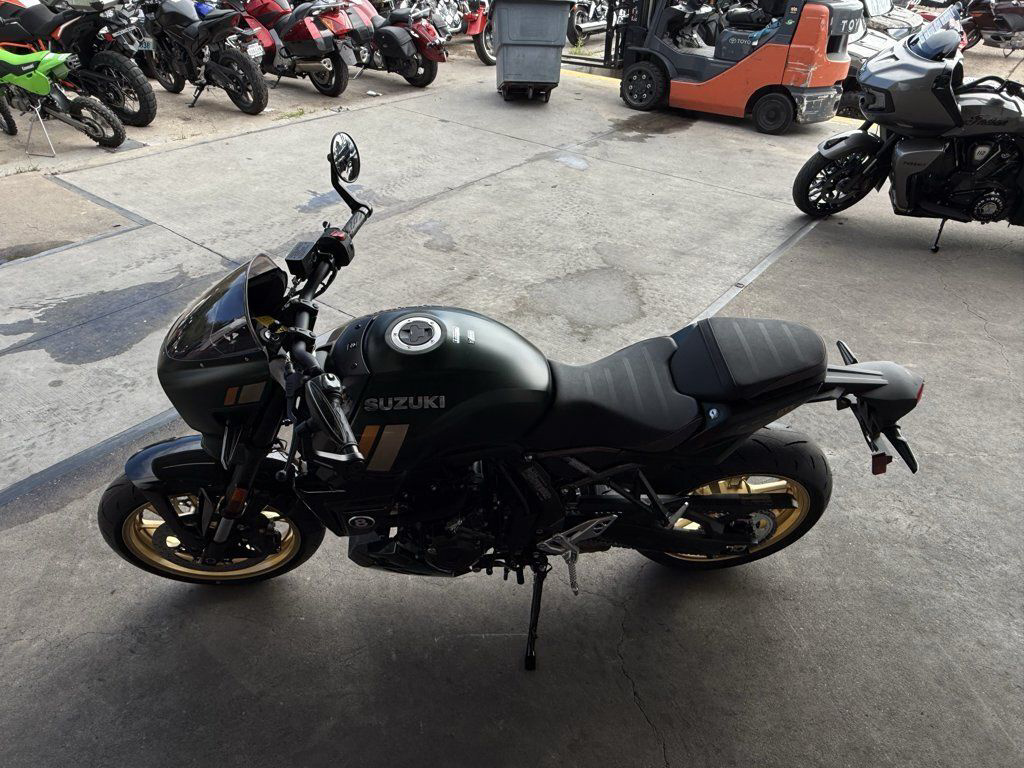2026 Suzuki GSX 8TT in la marque TX
