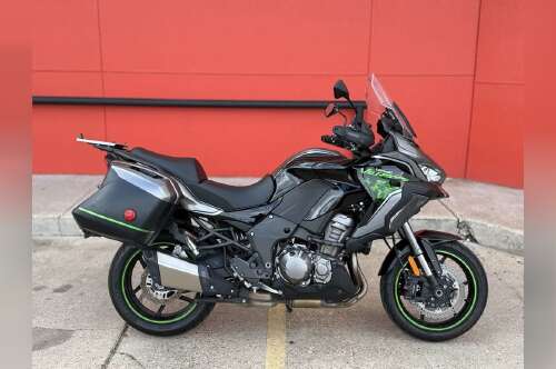 2023 Kawasaki Versys 1000 SE LT+ in la marque TX