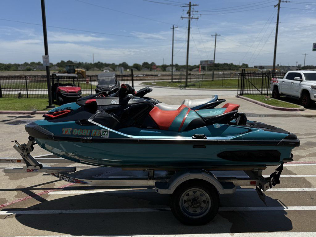 2019 Sea-Doo Wake Pro 230 IBR & Sound System in la marque TX