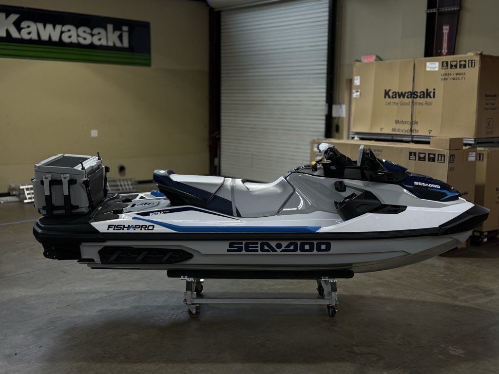 2026 Sea-Doo Fishpro Sport 170 BRP Premium Audio, Idf, Ibr in la marque TX