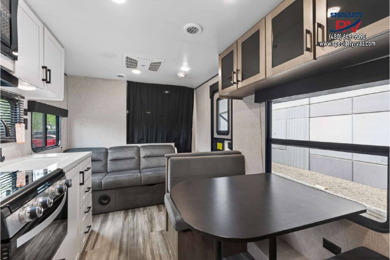 A photo of this 2025 Jayco Jay Flight SLX 260BHW