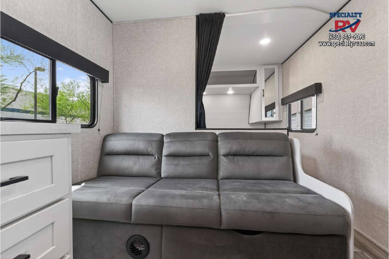 A photo of this 2025 Jayco Jay Flight SLX 260BHW