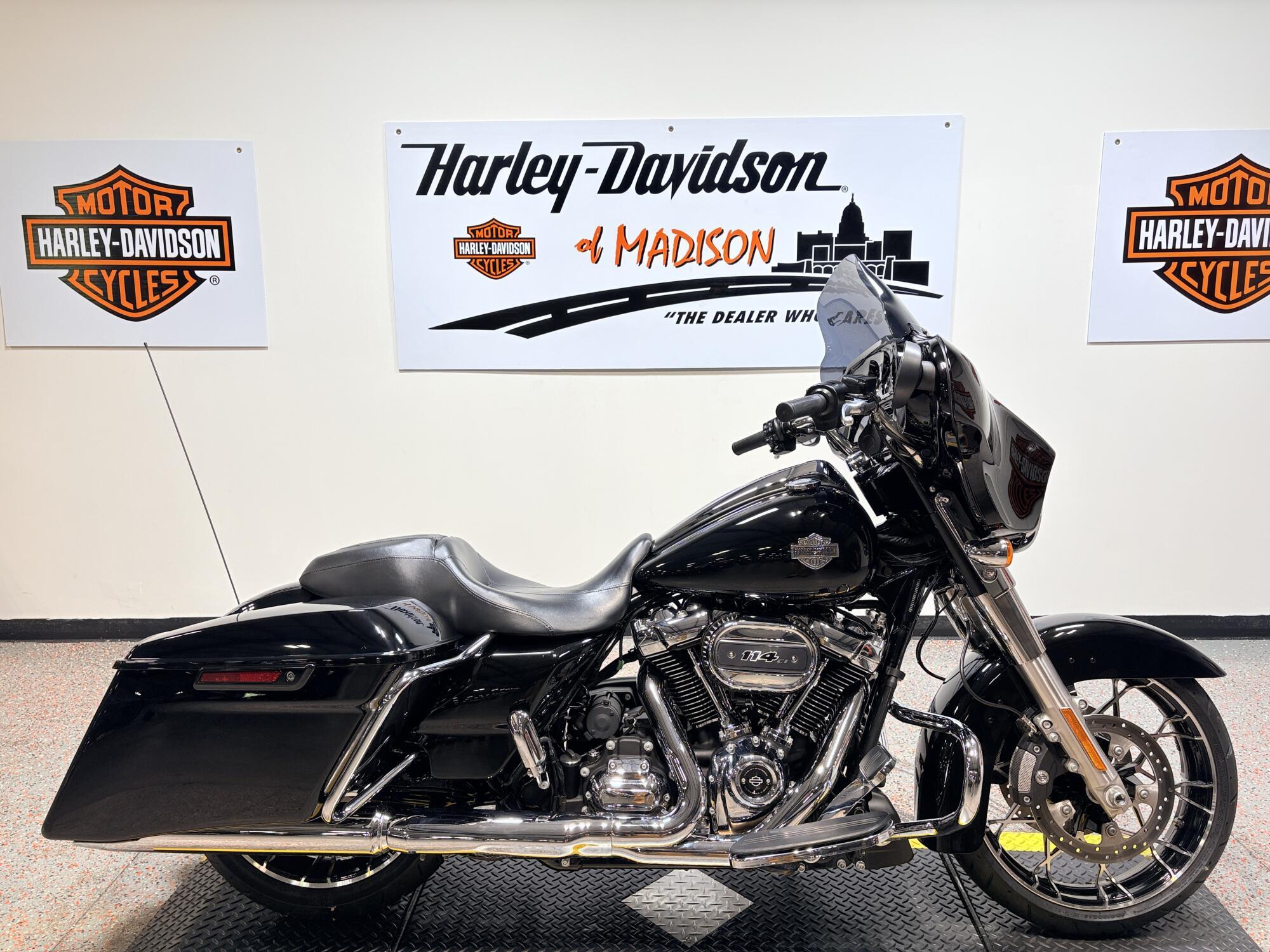 2021 Harley-Davidson Street Glide Special SPECIAL in Madison, WI