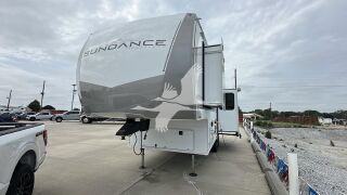 2027 HEARTLAND SUNDANCE 24ML XLT