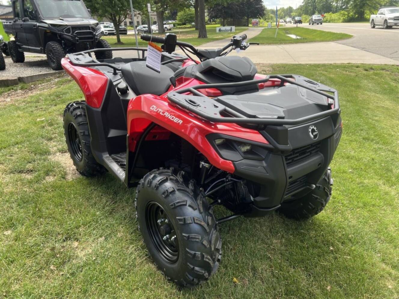 A photo of this 2026 Can-Am Outlander DPS 500