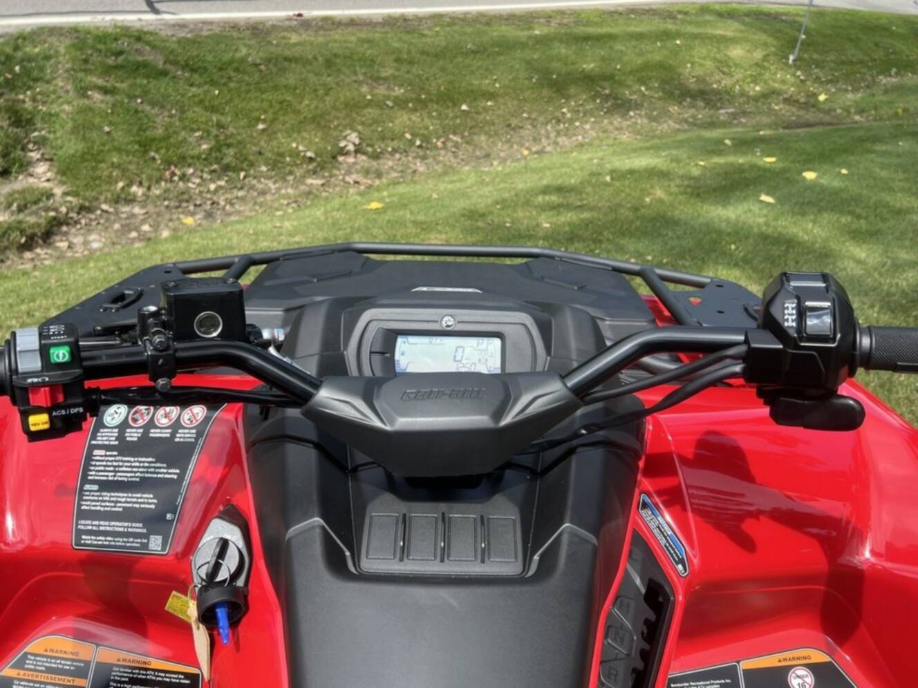 A photo of this 2026 Can-Am Outlander DPS 500