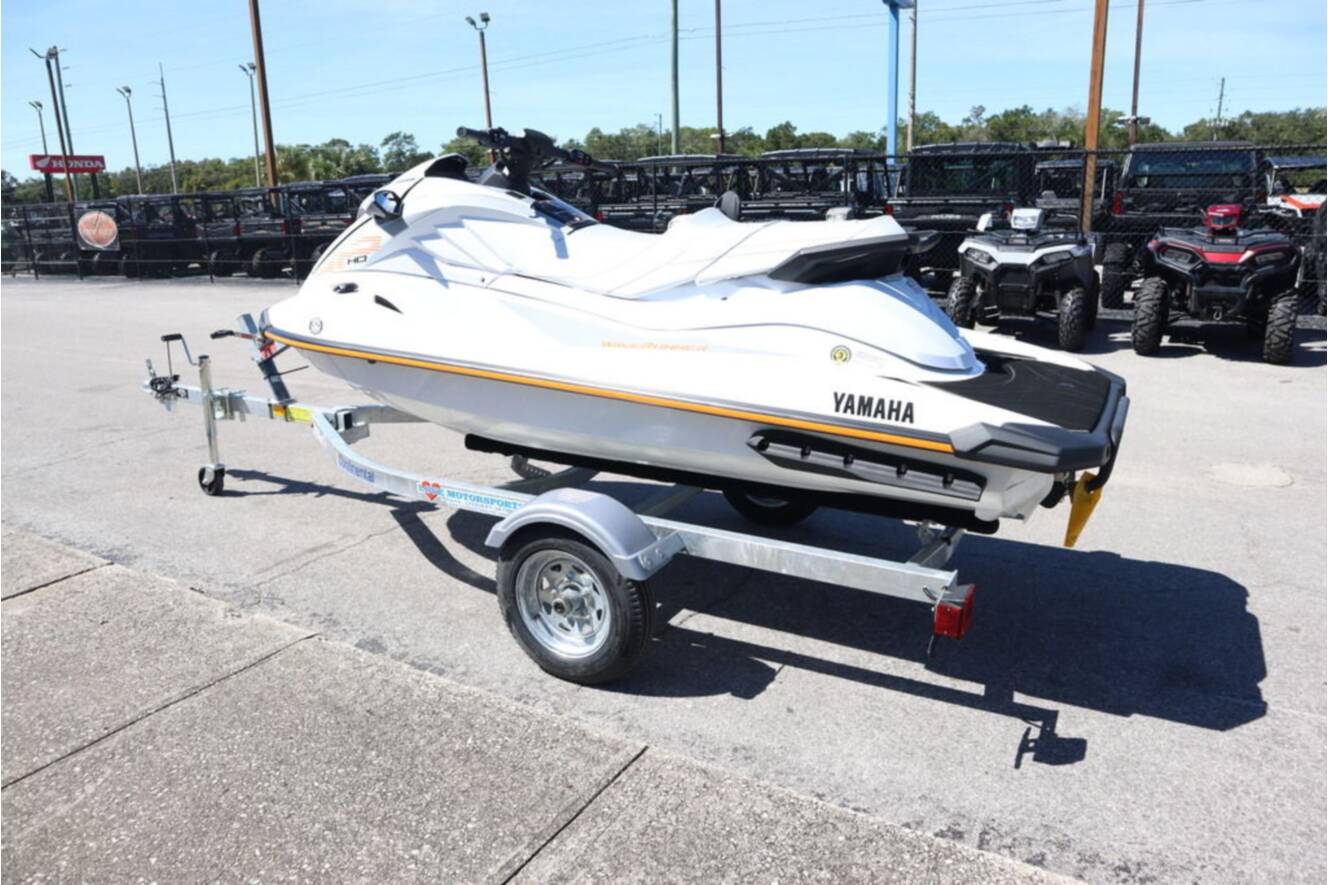A photo of this 2006 Yamaha Waverunners GP 1900 C-CA