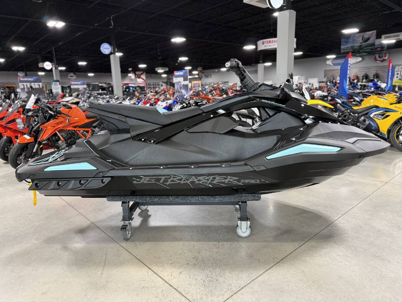 A photo of this 2027 Yamaha JetBlaster PRO 3-UP