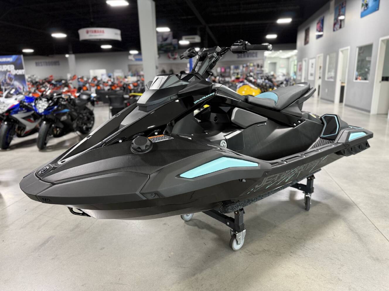 A photo of this 2027 Yamaha JetBlaster PRO 3-UP