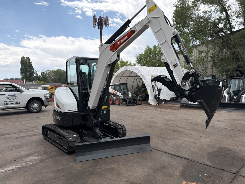 2026 Bobcat E35