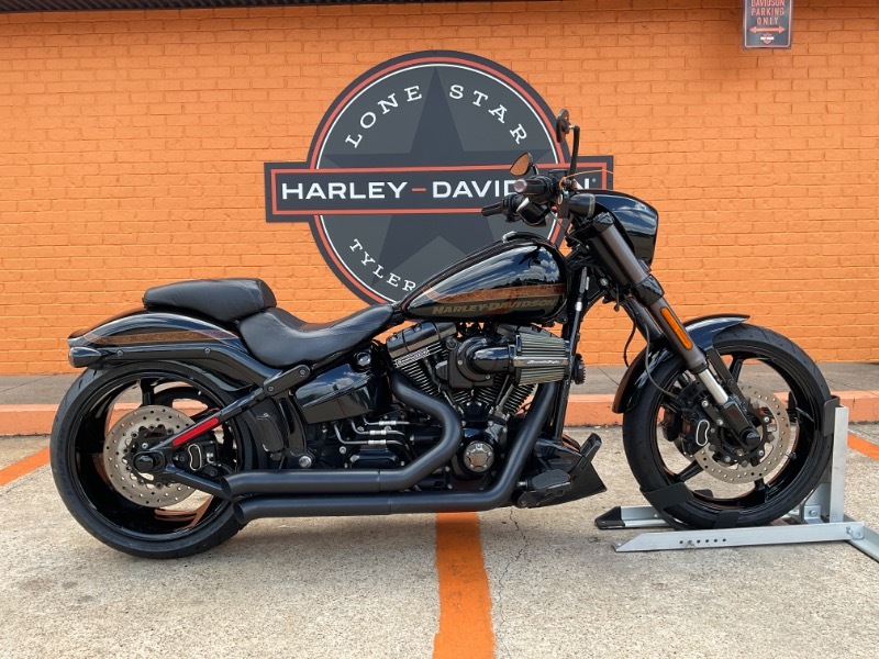 2016 Harley-Davidson CVO PRO STREET BREAKOUT Custom motorcycle