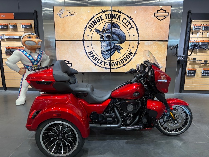 2026 Harley-Davidson STREET GLIDE 3 LIMITED LIMITED in Coralville, IA