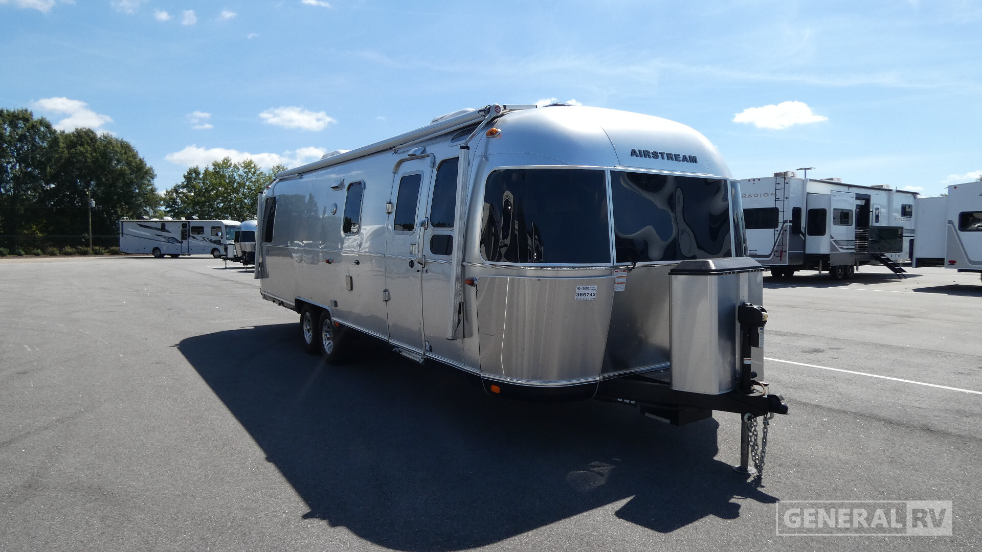 2021 Airstream Classic 30RB in salisbury NC