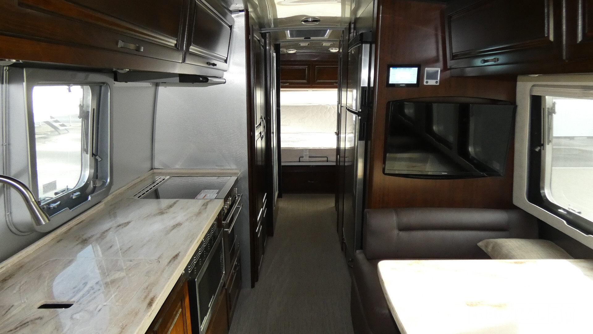 2021 Airstream Classic 30RB in salisbury NC