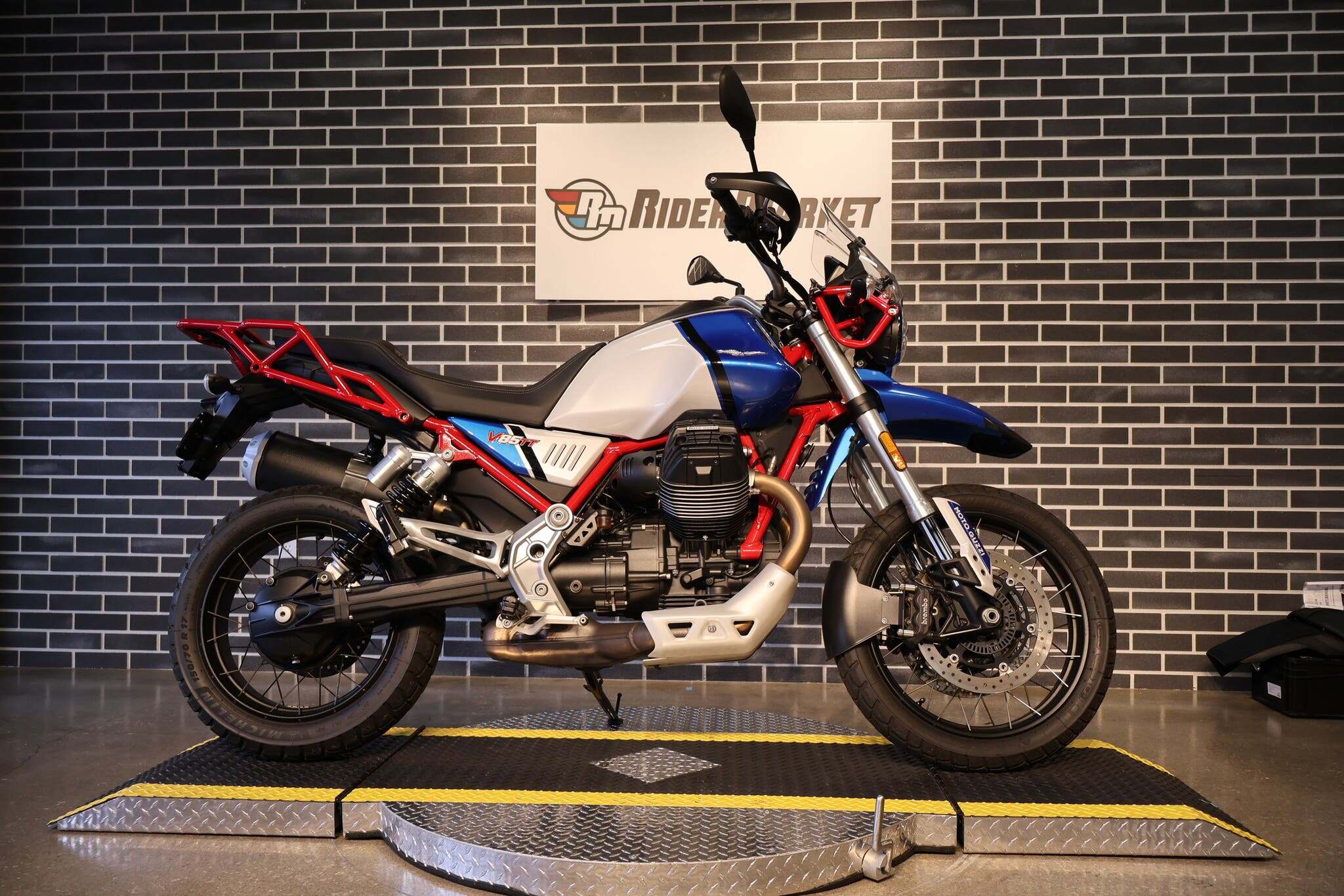 2023 Moto Guzzi V85 TT TT in Ormond Beach, FL