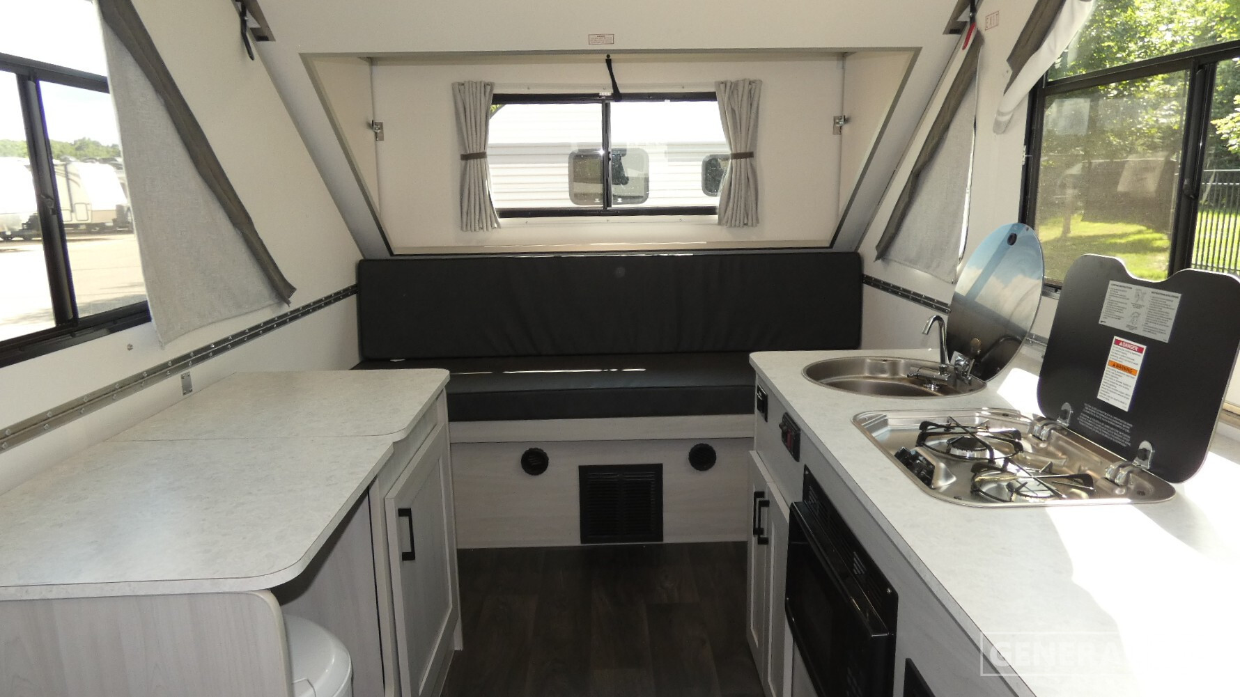 2026 Aliner Expedition Rear Sofa in clarkston MI