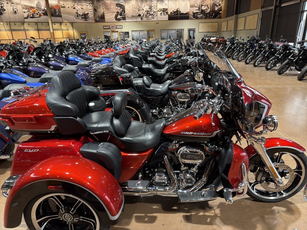 2021 Harley-Davidson TRI GLIDE ULTRA ULTRA CLASSIC in Rapid City, SD