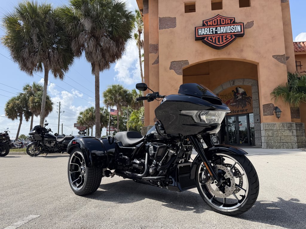 2026 Harley-Davidson ROAD GLIDE 3 3 in Stuart, FL