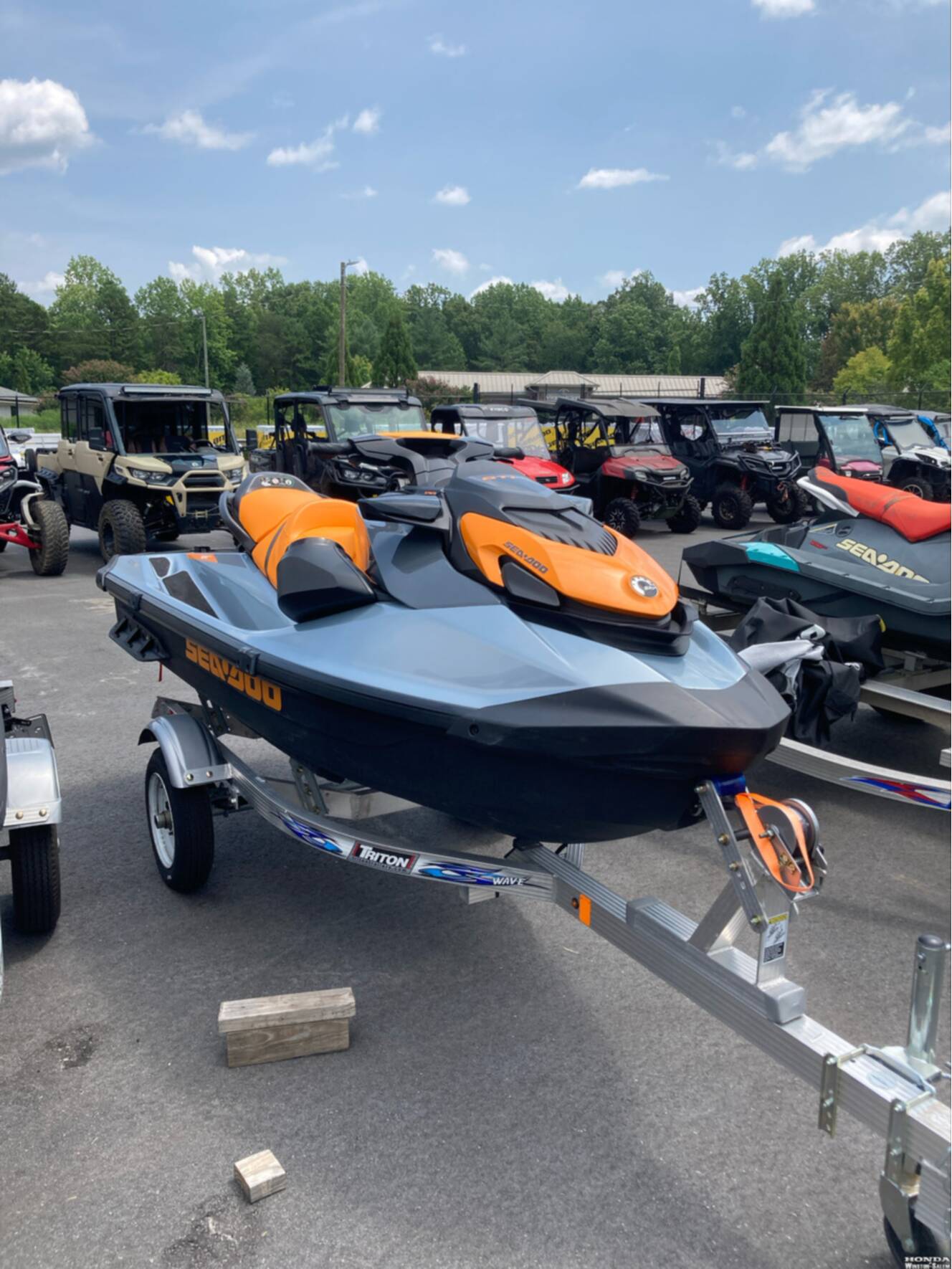 A photo of this 2020 Sea-Doo GTI SE 170 IBR Sound System