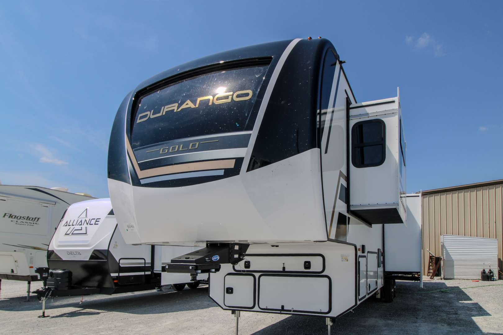 2027 Kz Durango Gold 382MBF G382MBF in clinton MO