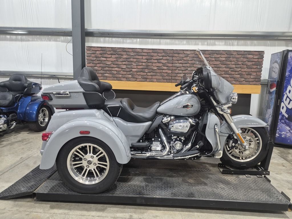 2024 Harley-Davidson® FLHTCUTG - Tri Glide® Ultra ULTRA CLASSIC in Wichita, KS