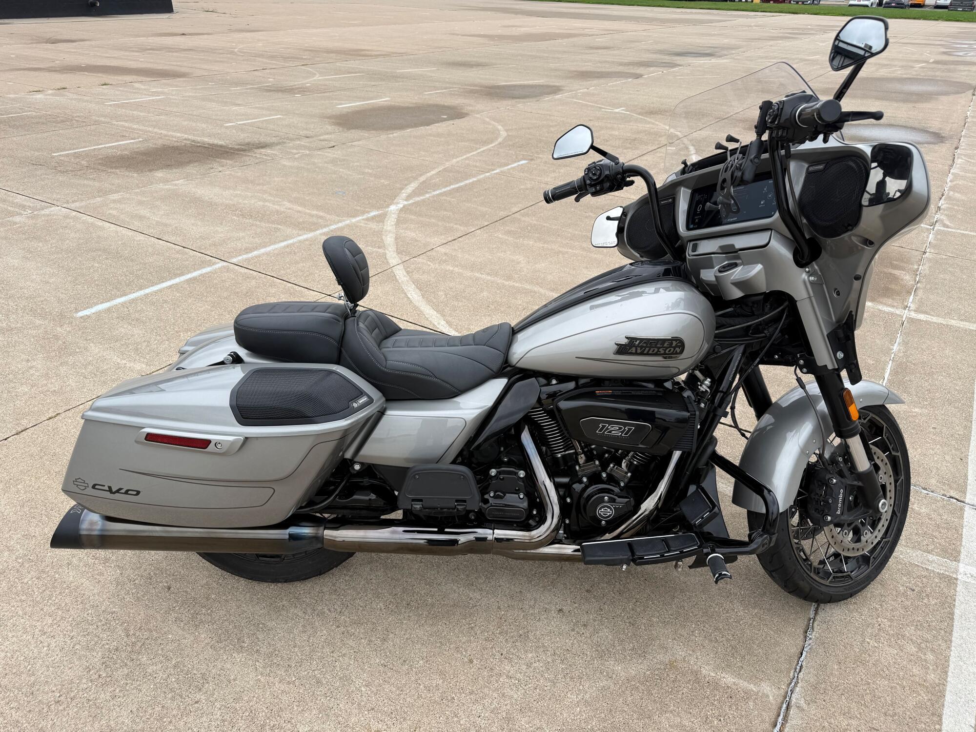2023 Harley-Davidson CVO Street Glide CVO in Clinton, IA