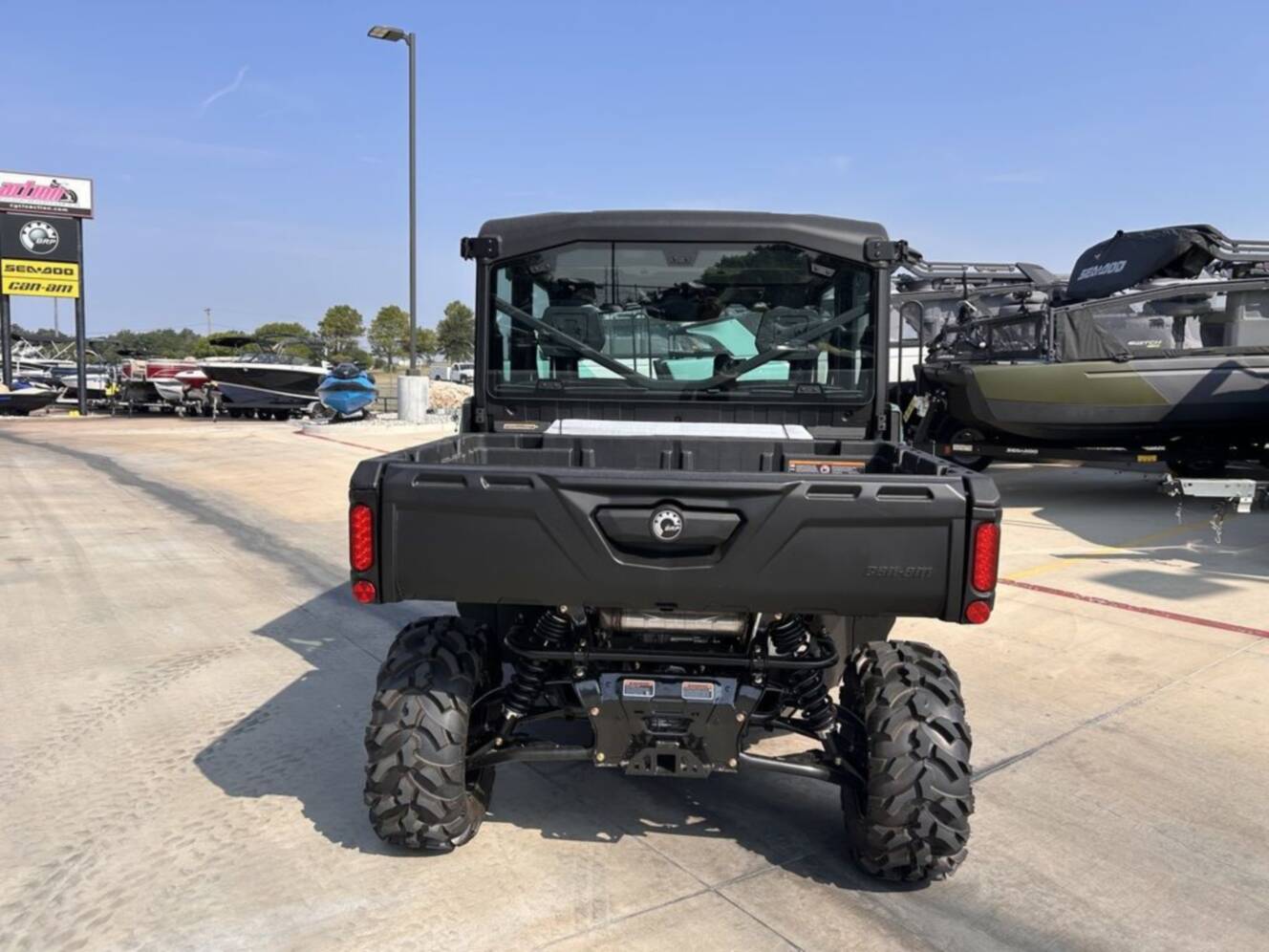 A photo of this 2026 Can-Am Defender MAX DPS CAB HD10