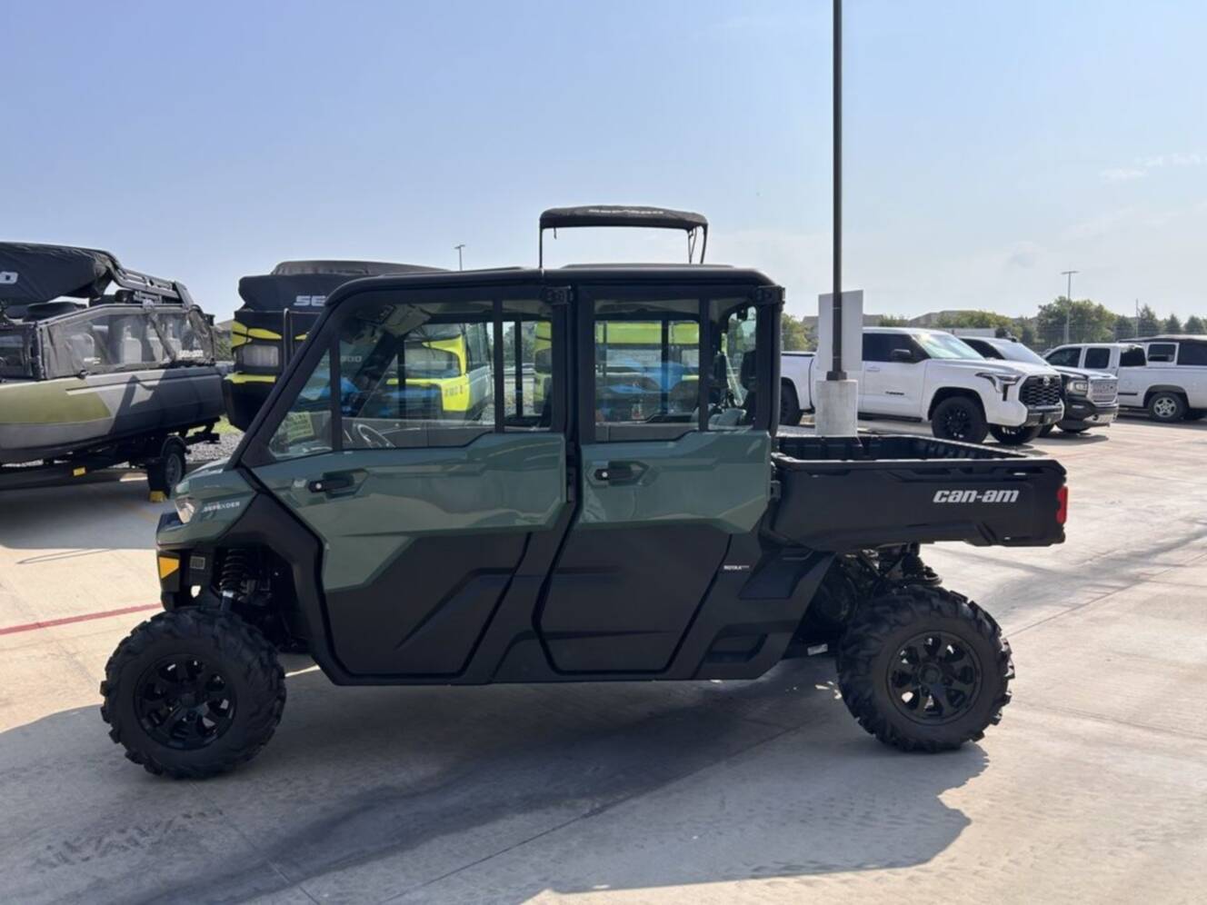 A photo of this 2026 Can-Am Defender MAX DPS CAB HD10