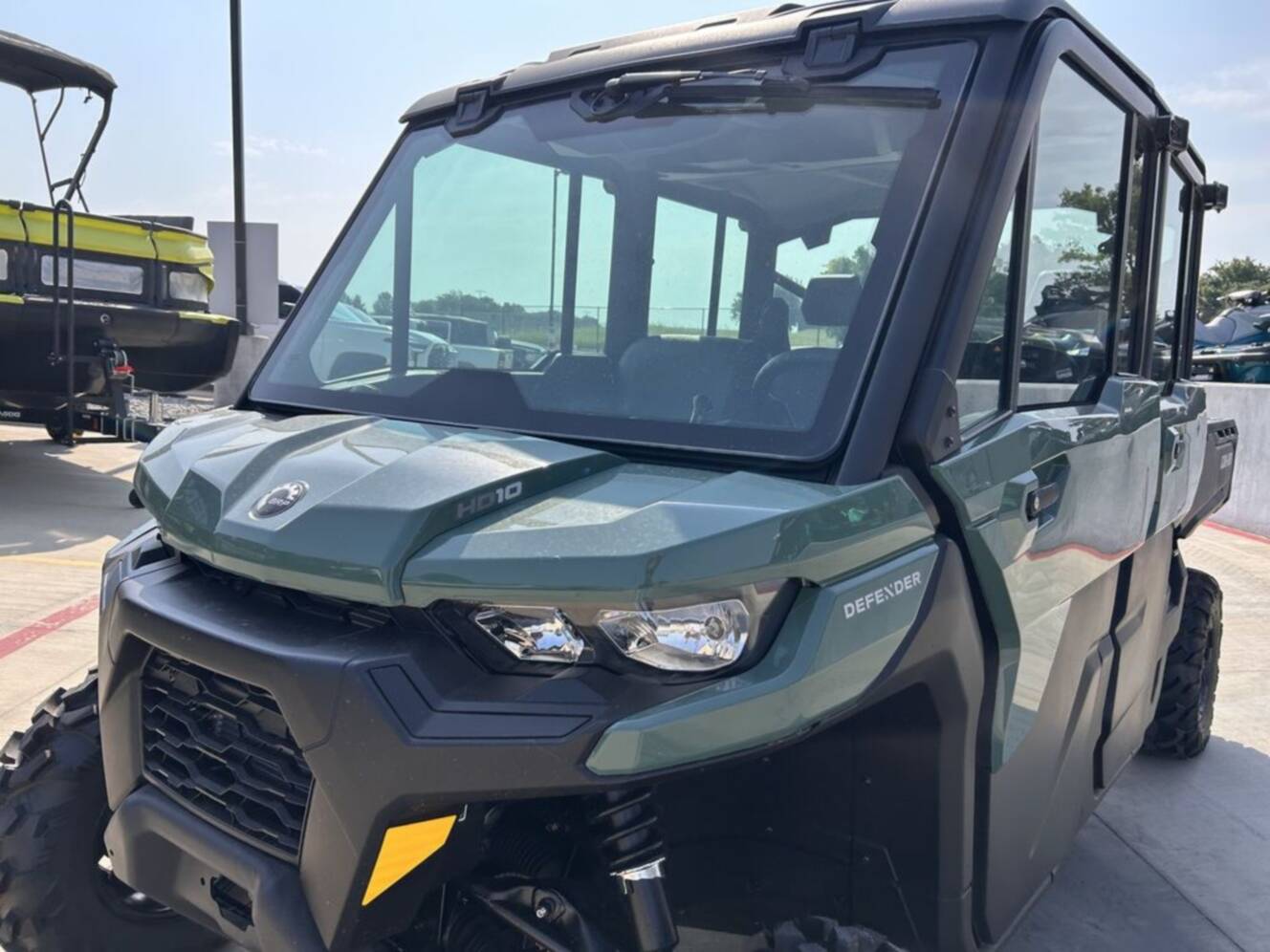 A photo of this 2026 Can-Am Defender MAX DPS CAB HD10