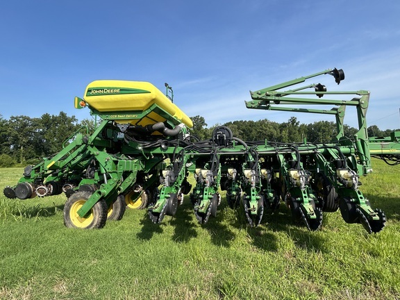 2013 John Deere 1790 in Alamo, TN