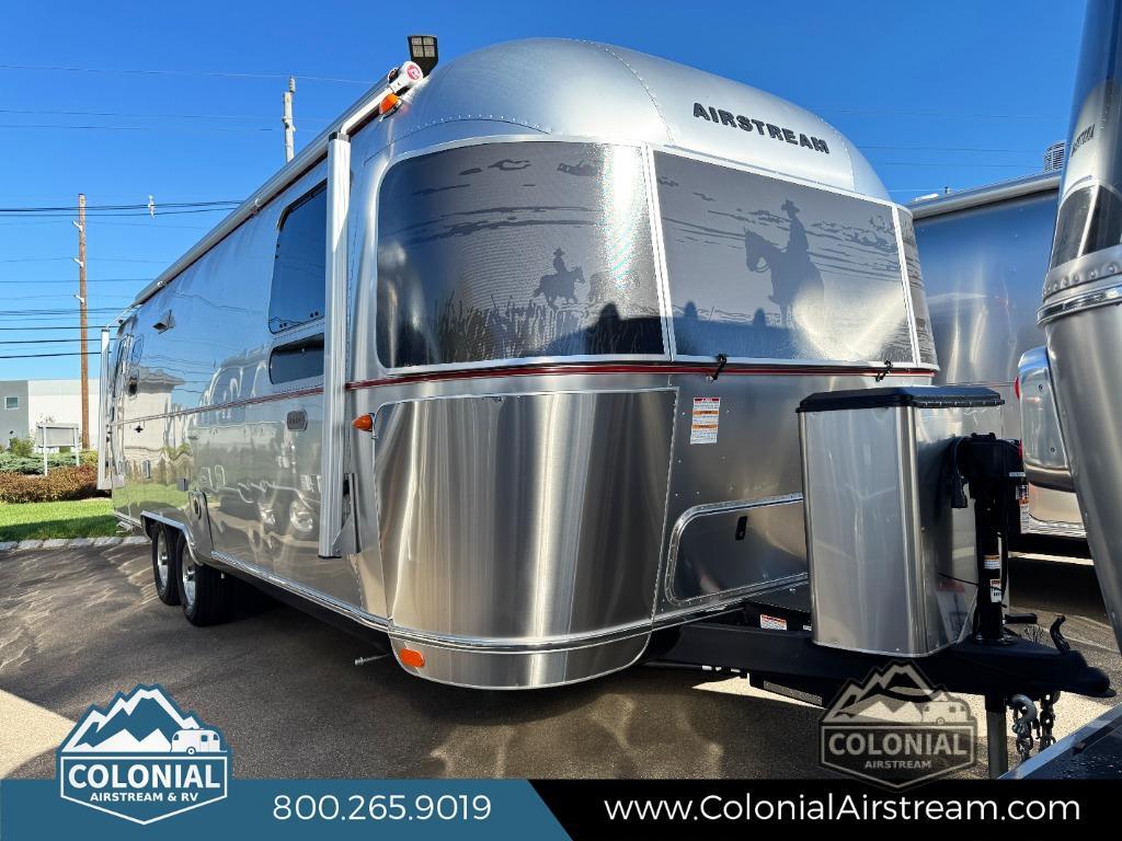 2027 Airstream Stetson + 6666 Special Edition 27FBQ Queen Hatch in millstone township NJ