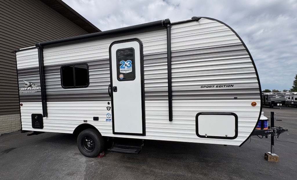 2027 Jayco Jay Flight 170FQ SPORT EDITION in mt pleasant MI