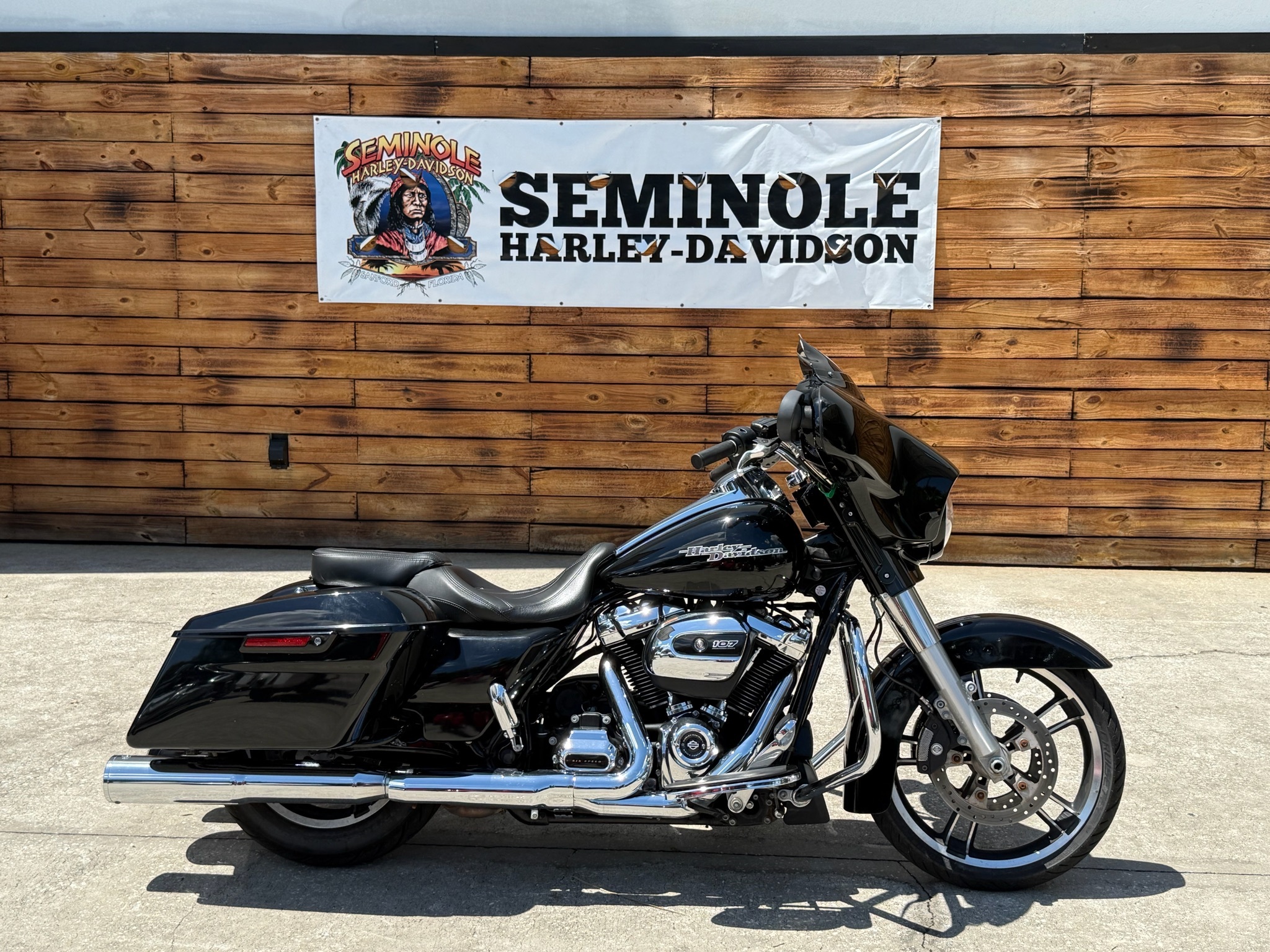2017 Harley-Davidson Street Glide® Special SPECIAL in Sanford, FL