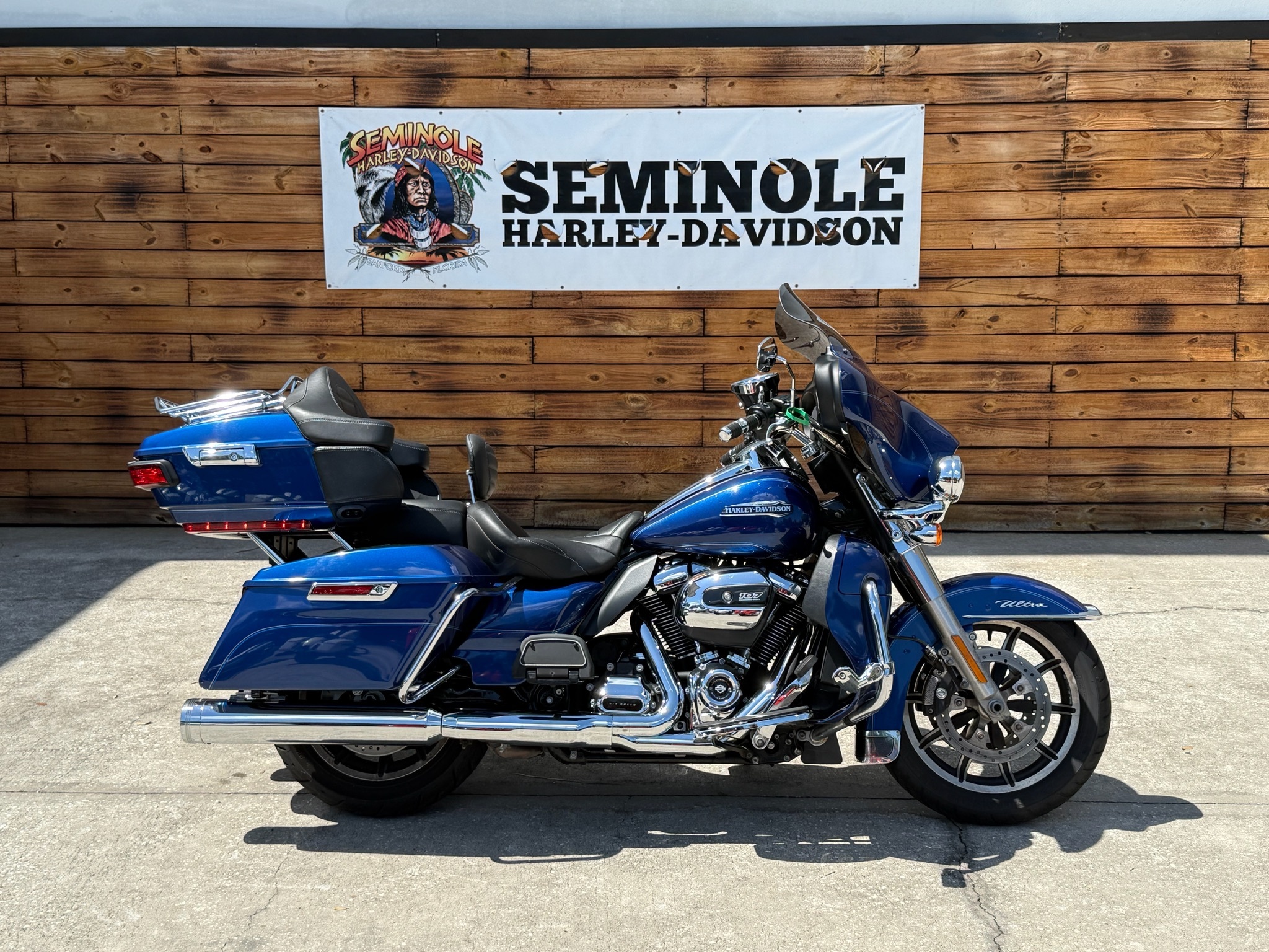 2017 Harley-Davidson Electra Glide® Ultra Classic® ULTRA CLASSIC FLHTCU in Sanford, FL