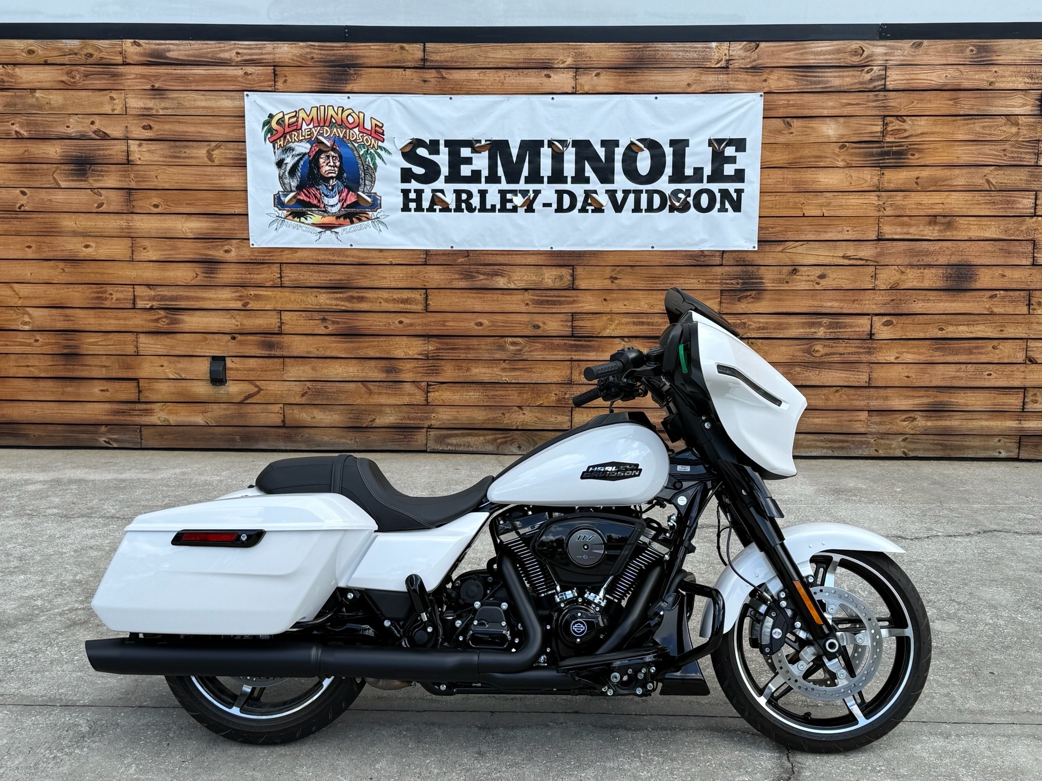 2025 Harley-Davidson Street Glide® in Sanford, FL