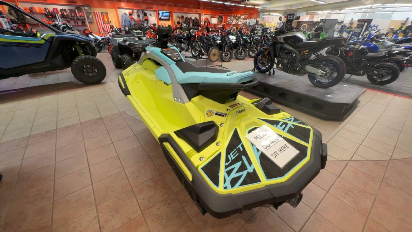 A photo of this 2025 Yamaha JETBLASTER PRO 2-LUNAR