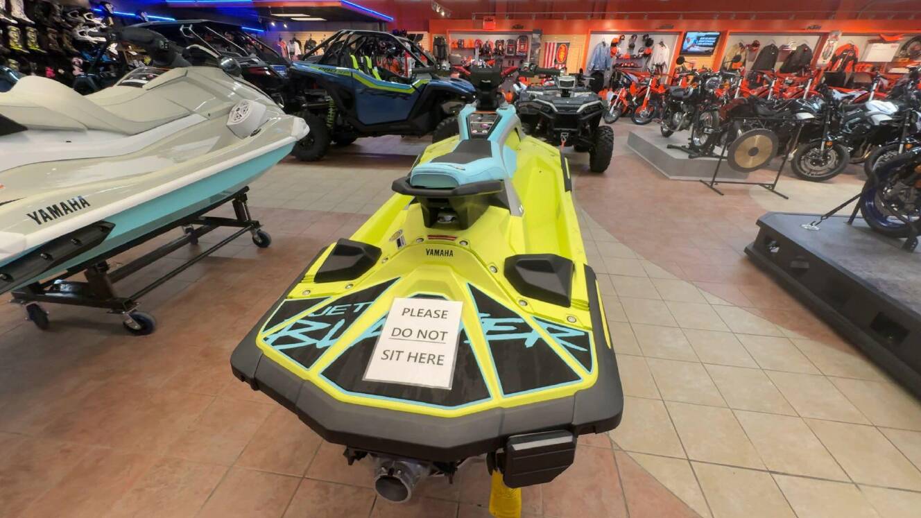 A photo of this 2025 Yamaha JETBLASTER PRO 2-LUNAR