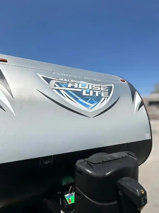 2018 Forest River SALEM CRUISE LITE 202RDXL in redlands CA