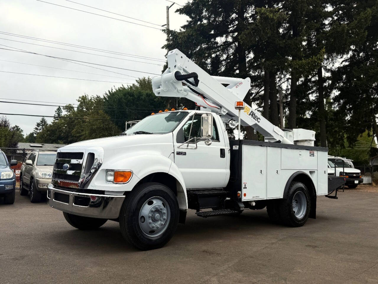 2007 FORD F750 in Tualatin, OR