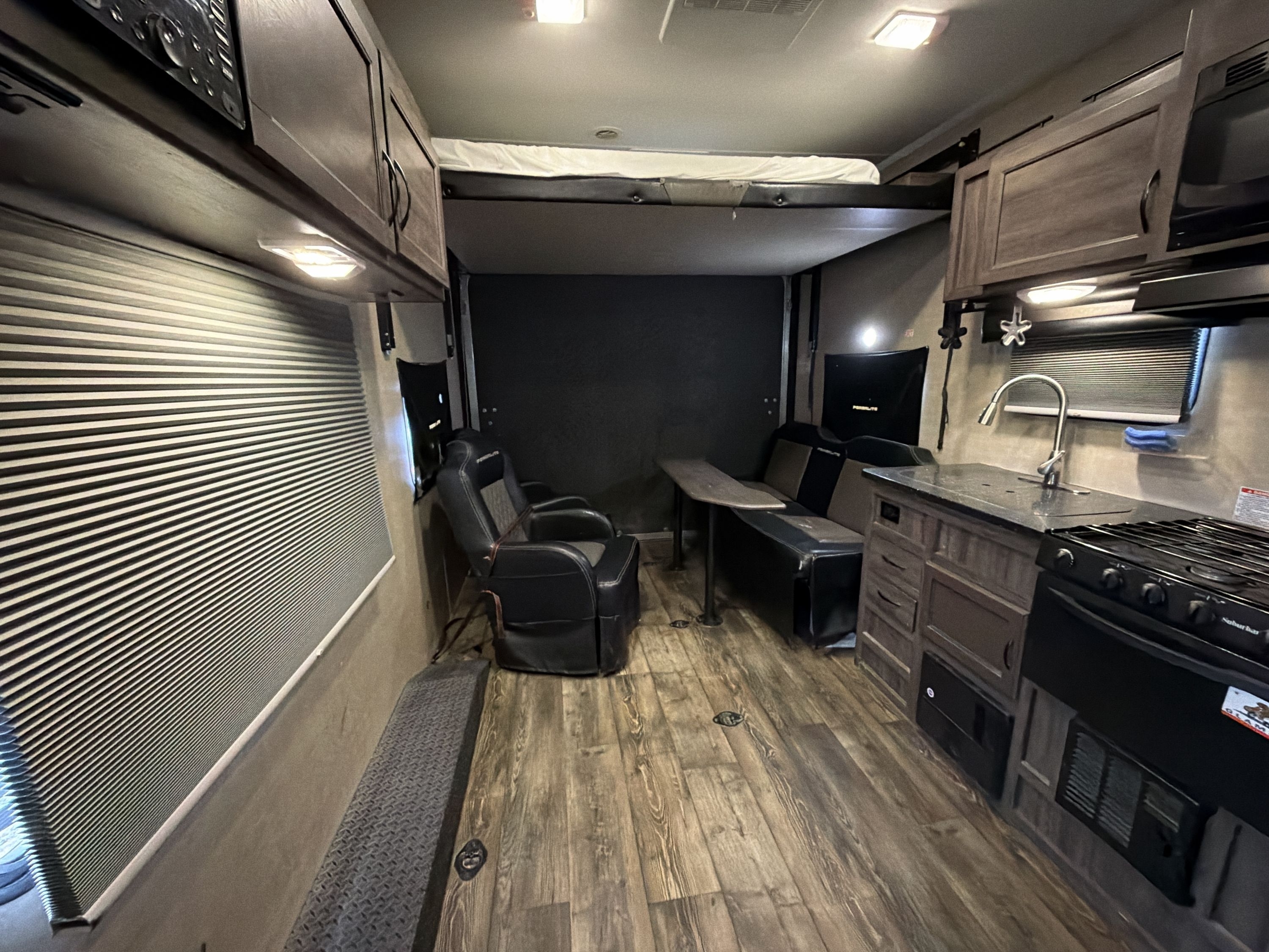 2019 Pacific Coachworks POWERLITE 22FS in riverside CA