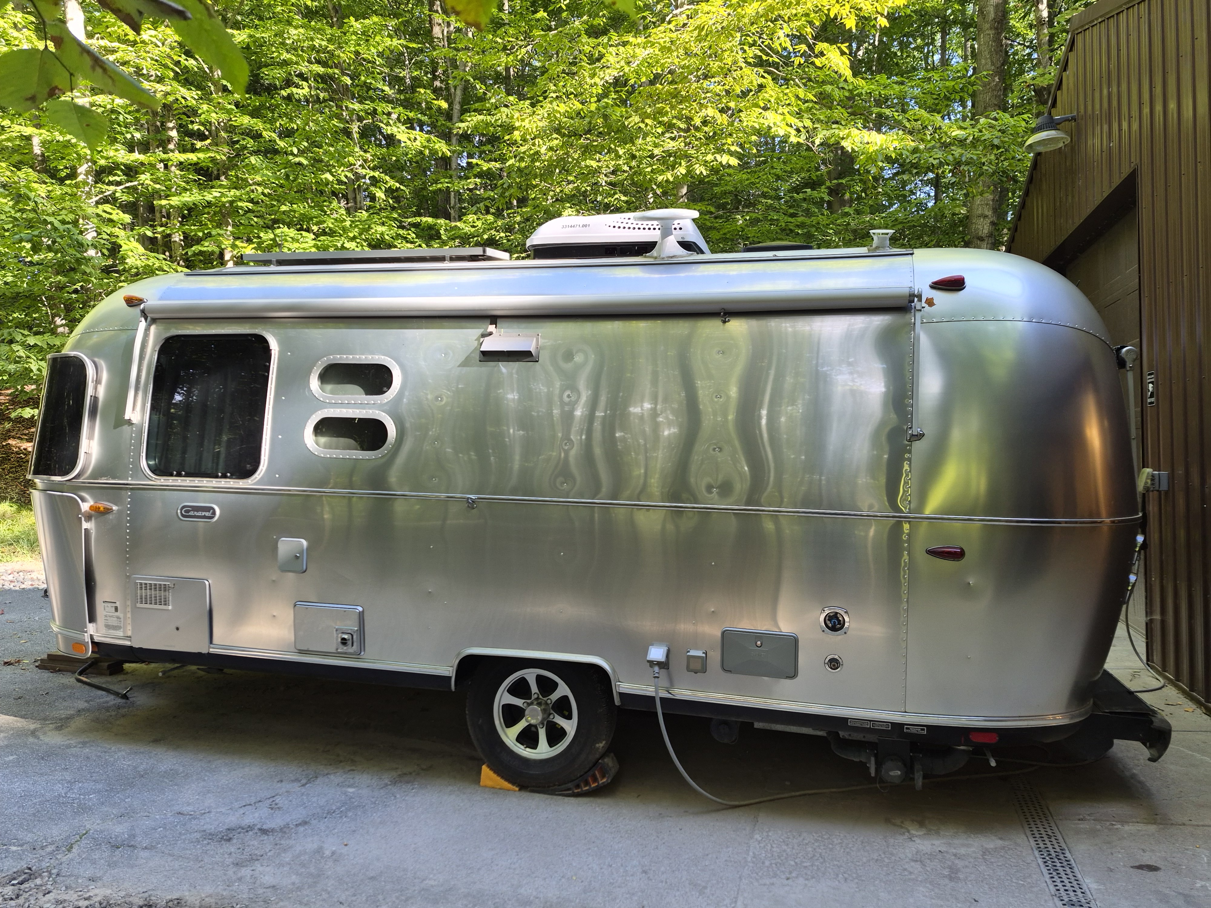 2020 Airstream CARAVEL 22FB RV
