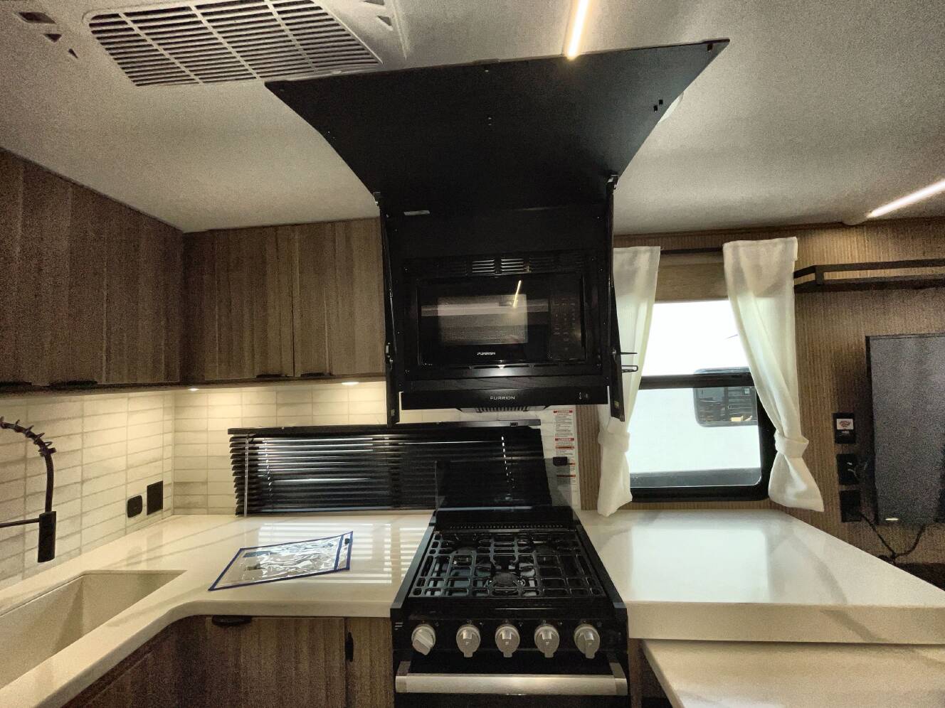 A photo of this 2025 Forest River SALEM CRUISE LITE 22VERANDA