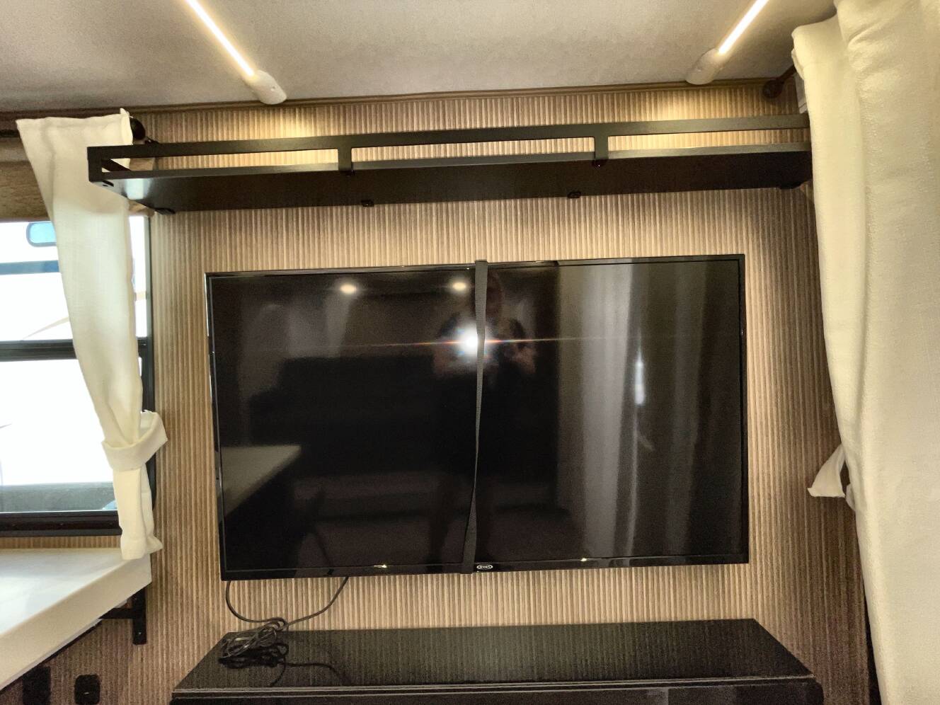 A photo of this 2025 Forest River SALEM CRUISE LITE 22VERANDA